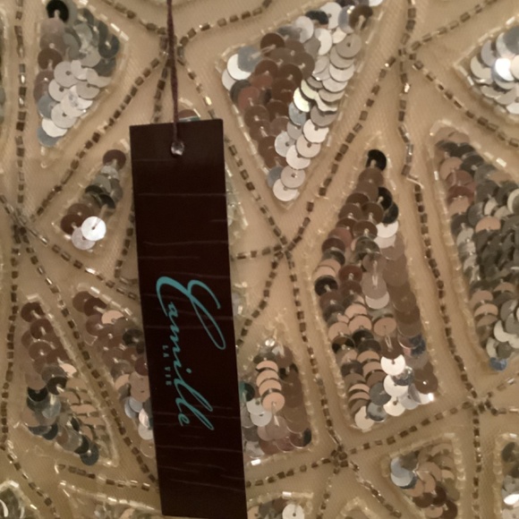 Camille La Vie Sequin top - fully lined with v-neck and side zipper.  New!! - Picture 7 of 10